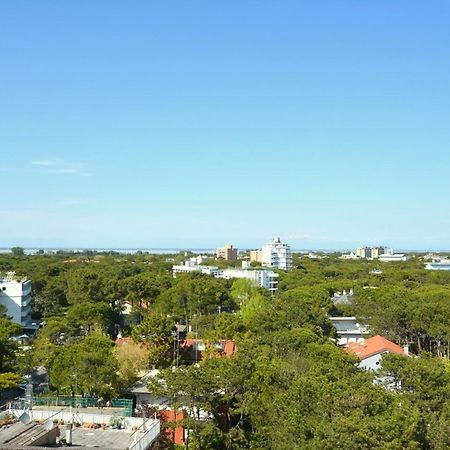 Lignano Pineta With Sea View Apartment Lignano Sabbiadoro Bagian luar foto