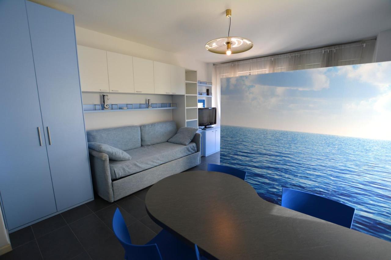 Lignano Pineta With Sea View Apartment Lignano Sabbiadoro Bagian luar foto