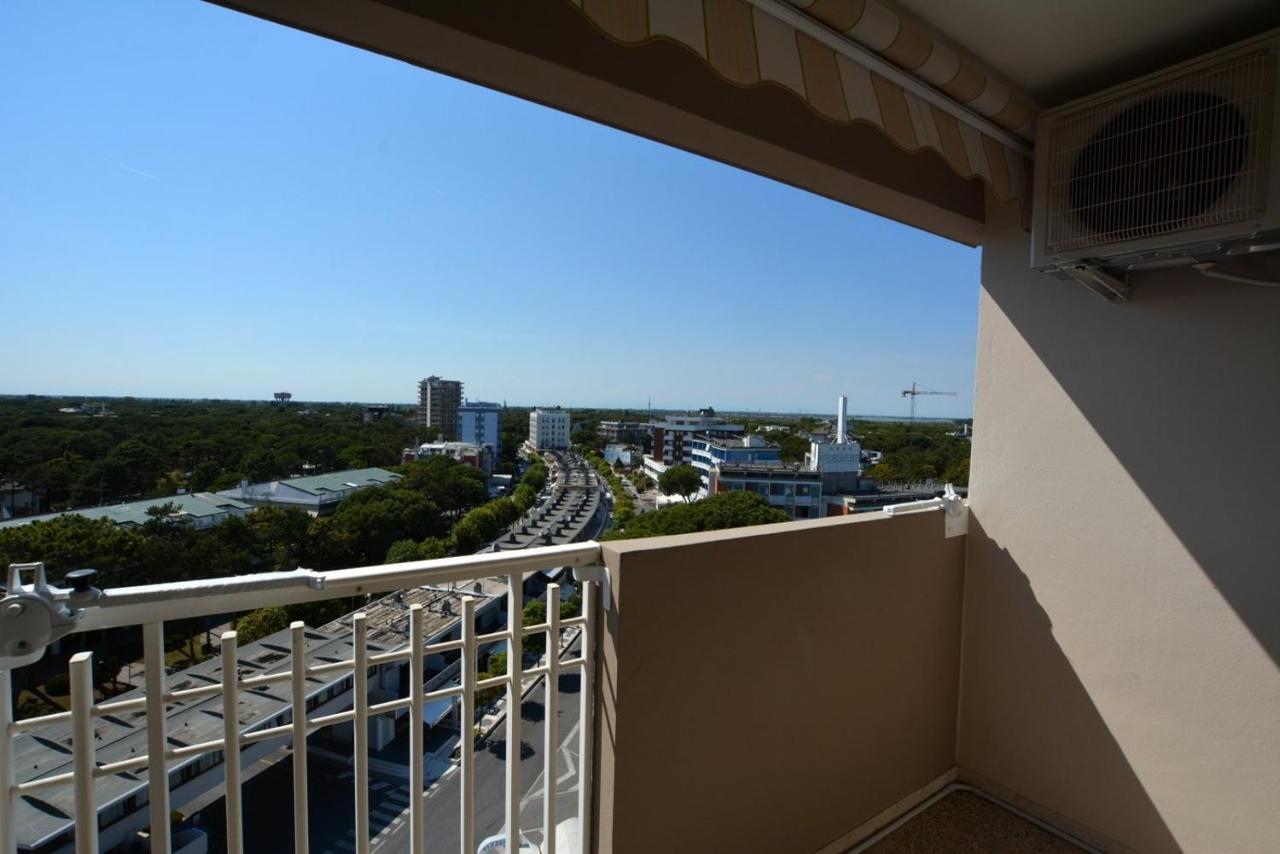 Lignano Pineta With Sea View Apartment Lignano Sabbiadoro Bagian luar foto