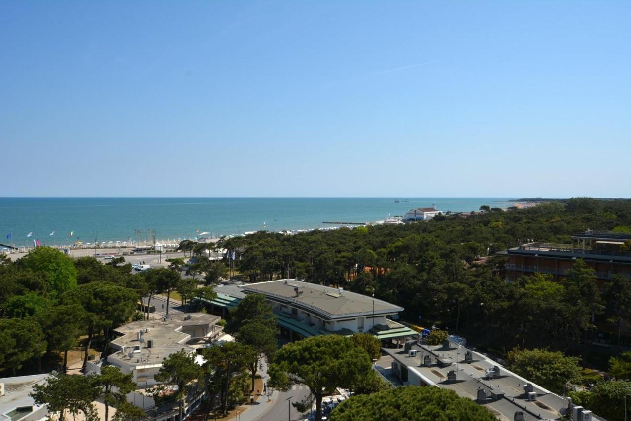 Lignano Pineta With Sea View Apartment Lignano Sabbiadoro Bagian luar foto